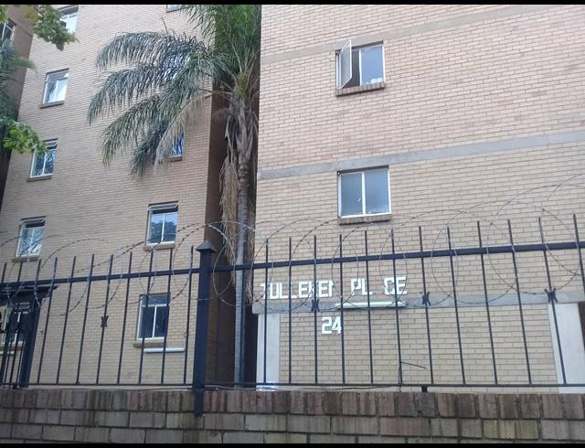 2 BEDROOM FLAT FOR SALE IN PRETORIA CENTRAL